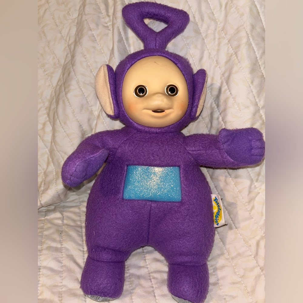 1998 14 inch Playskool Teletubbies Tinky Winky Plush Doll Purple